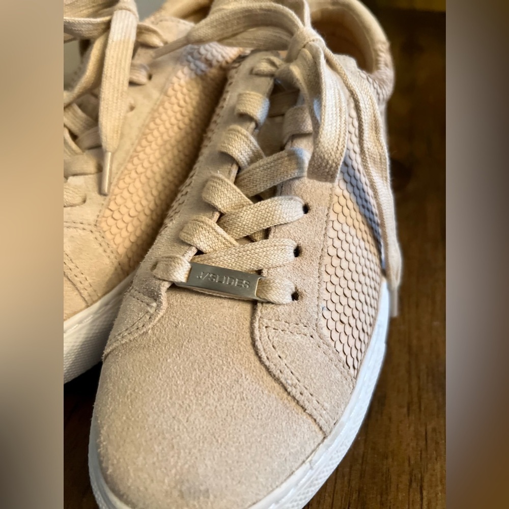 J Slides | Sand & White Lacee Leather Sneaker - Women’s 6.5 - Picture 4 of 10